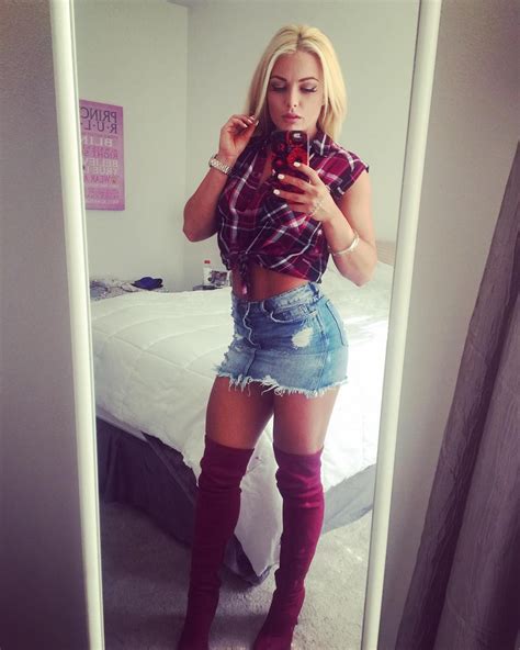 mandy rose hottest pics|WWE star Mandy Rose poses totally nude with NXT。